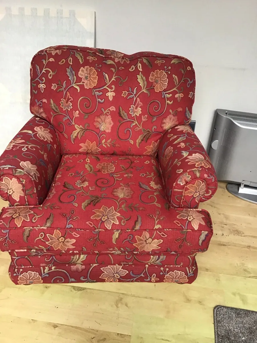 Arm chair - Image 1