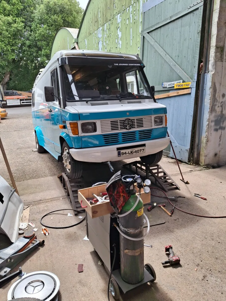 Camper - Image 2
