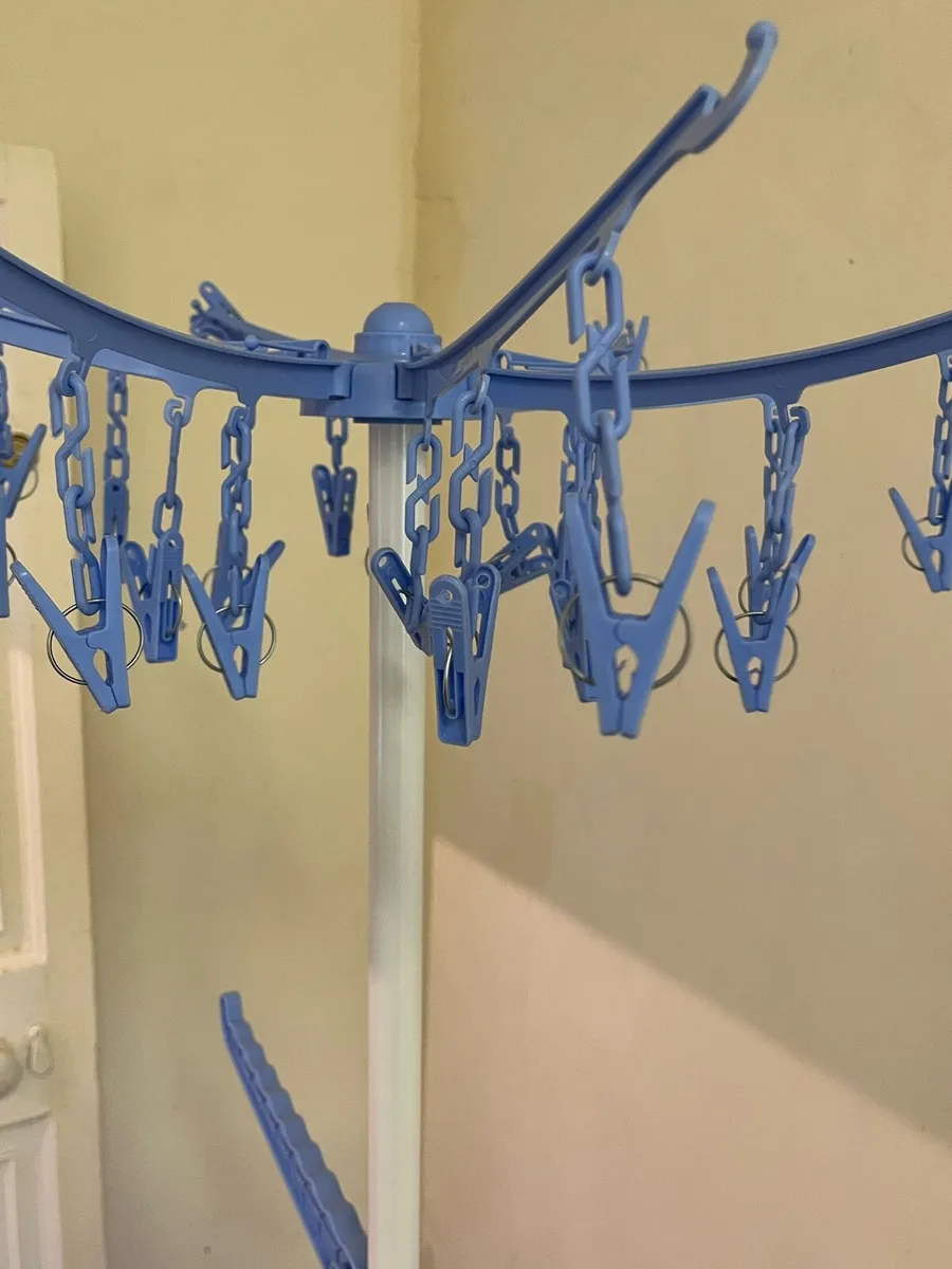 Free standing clothes dryer - Image 3