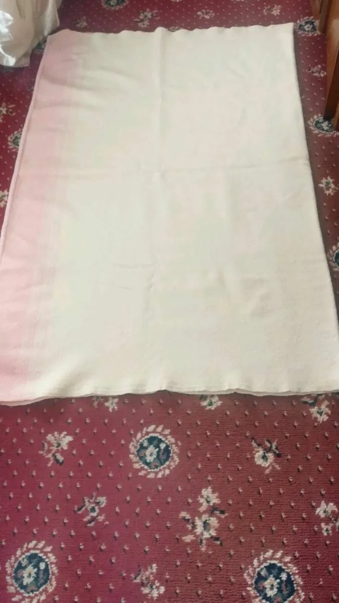 2. Vintage 1960's Ballincurrig Wool Blankets - Image 3