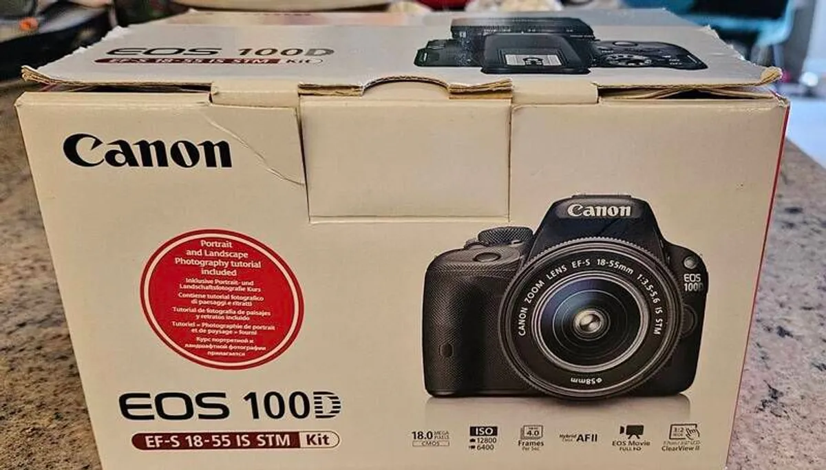 Canon EOS100D with case - Image 4