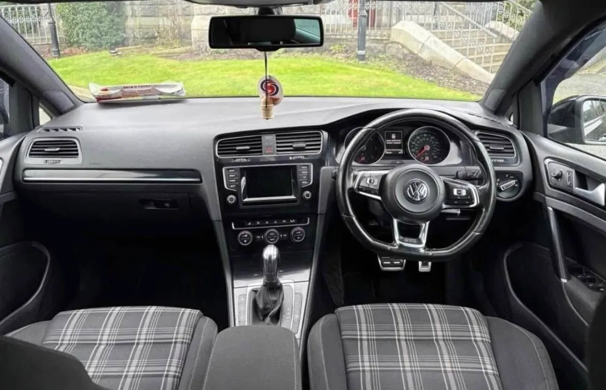 Volkswagen golf GTD 2L automatic DSG - Image 3