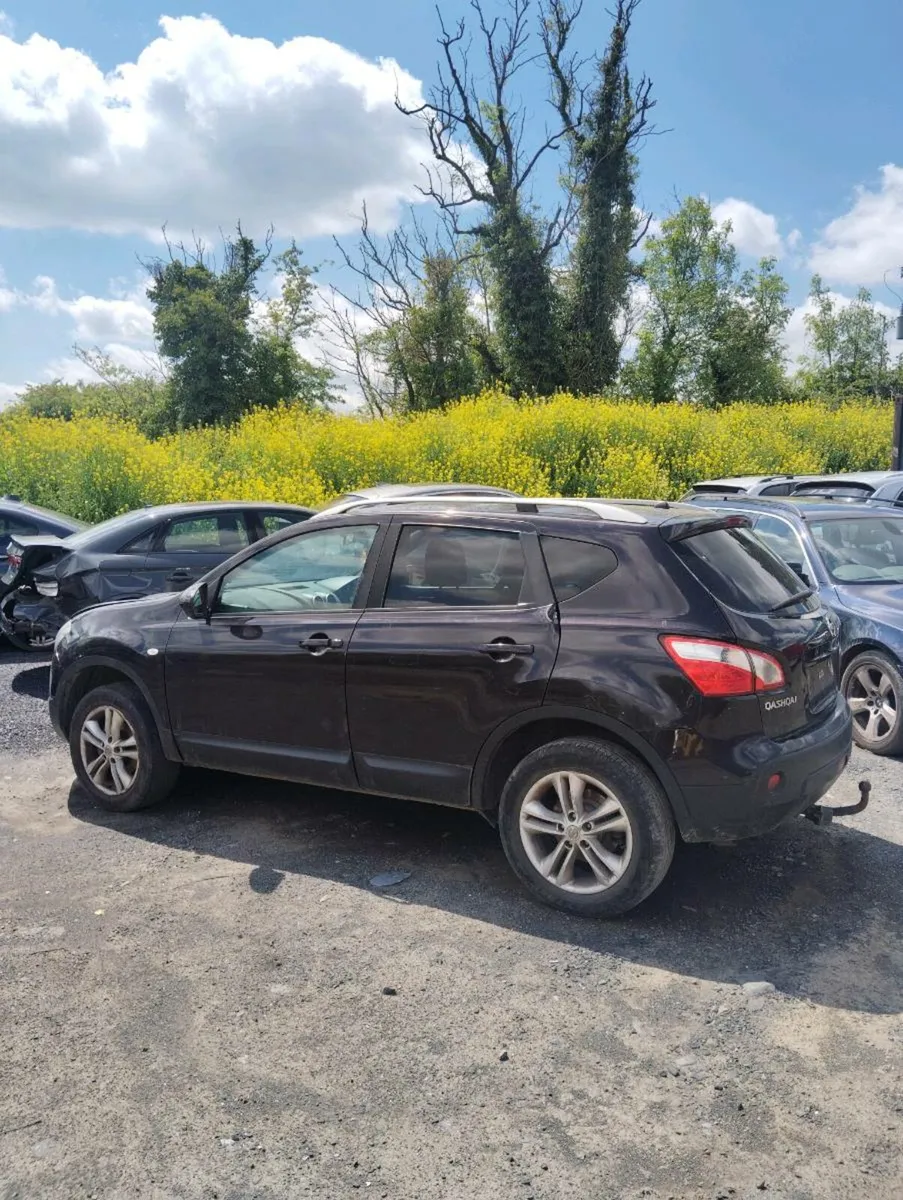 Breaking nissan qashqai 2010 1.5tdci - Image 1