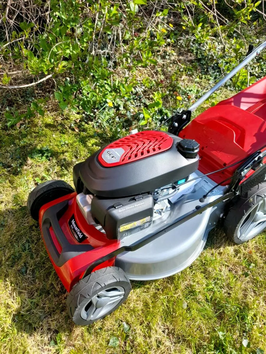 New mountfield used once selfdrive 51cm honda - Image 3