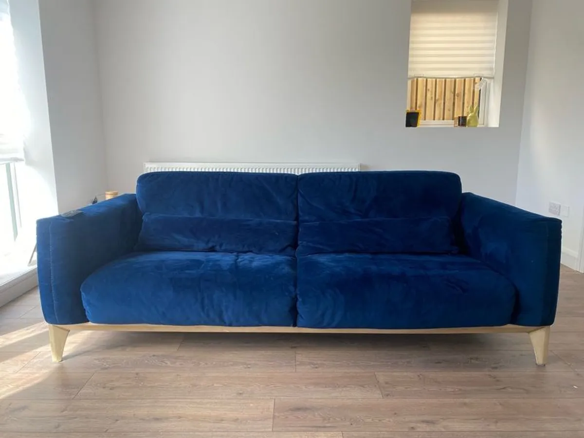Blue velvet couch - Image 1