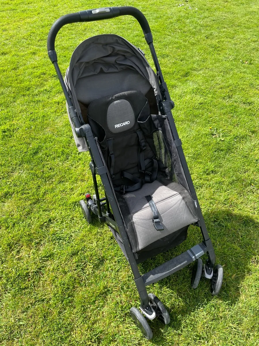 Recaro folding travel stroller - Image 3