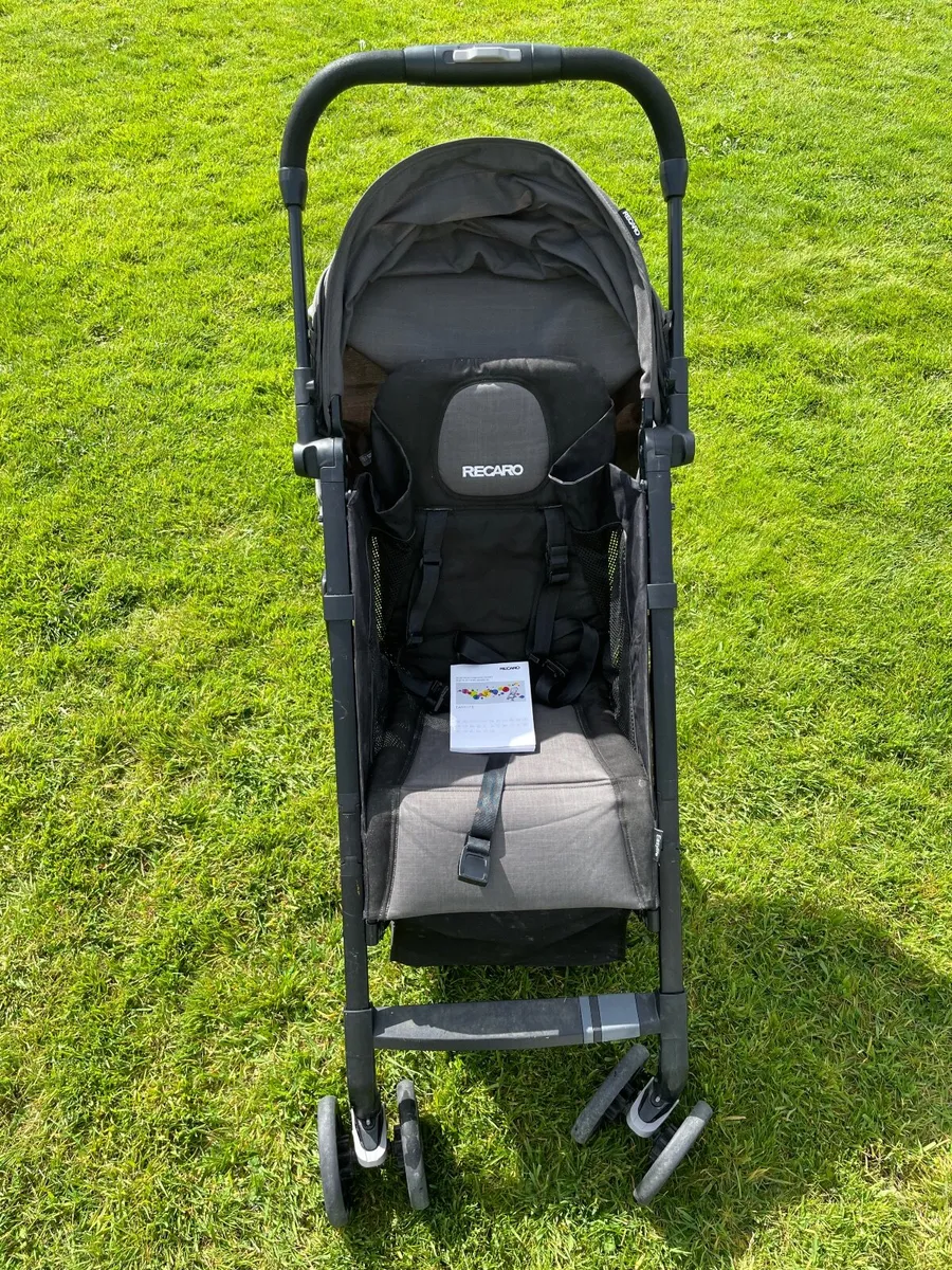Recaro folding travel stroller - Image 4