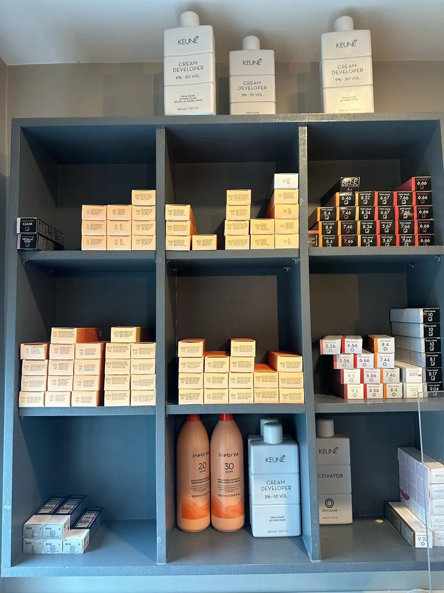 Hair products - Image 1
