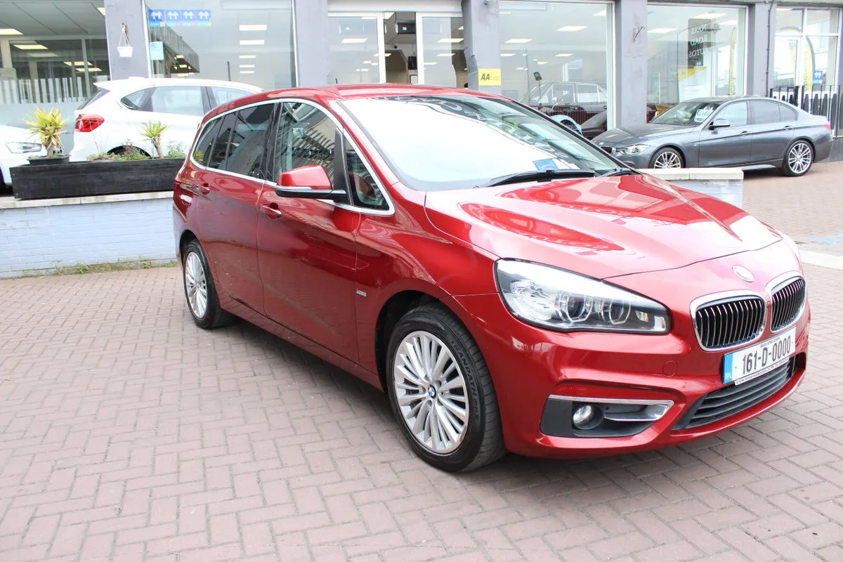 BMW 218D SE LUXURY 7 SEATER AUTOMATIC - Image 1