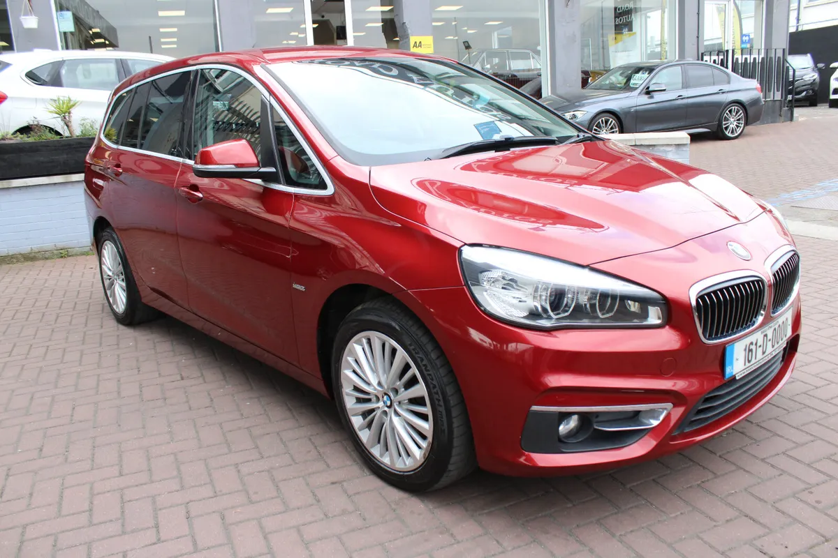 BMW 218D SE LUXURY 7 SEATER AUTOMATIC - Image 2