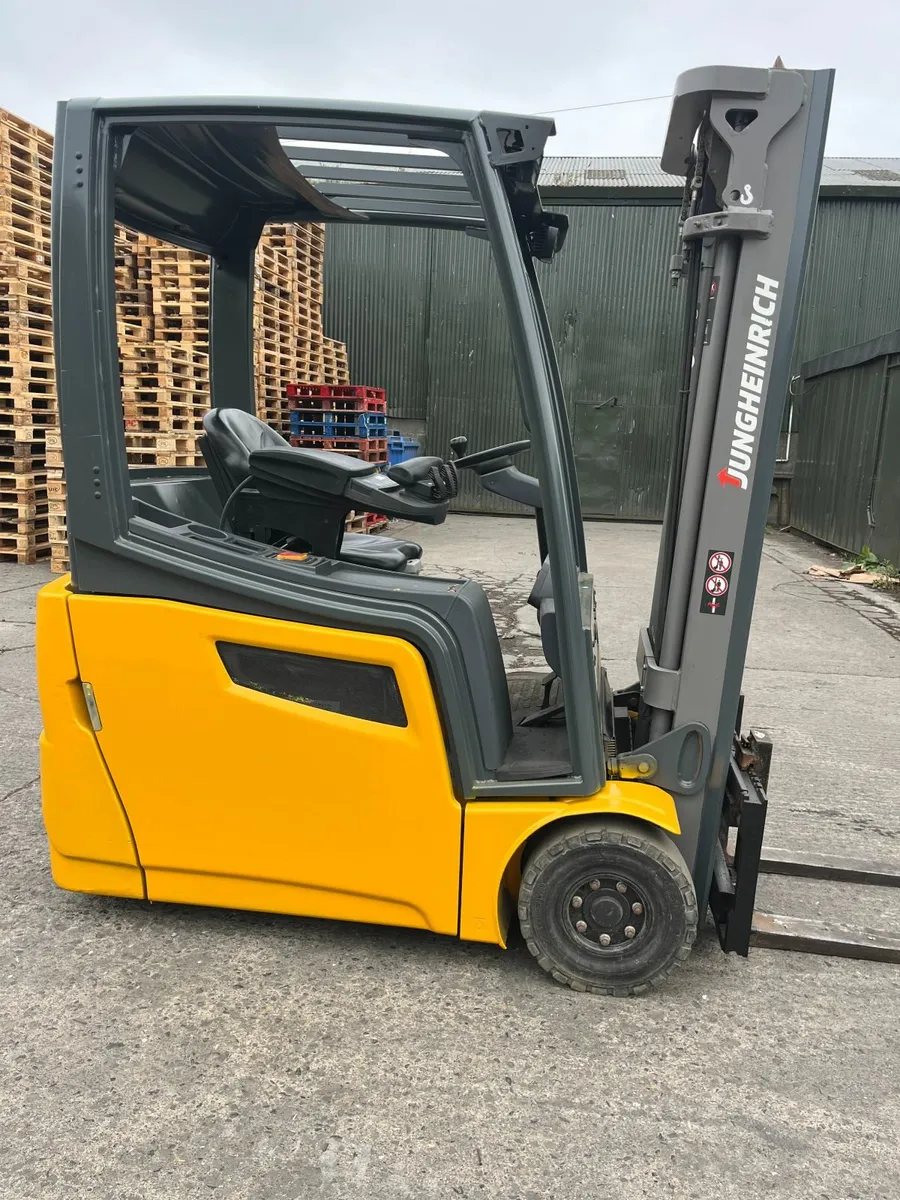 Jungheinrich Electric Forklift - Image 4
