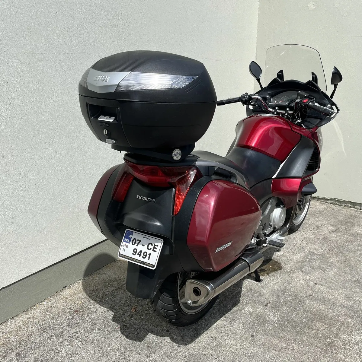 2007 Honda Deauville NT 700 - Image 4