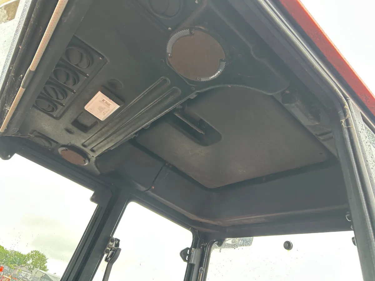 2000 Ursus 450 - Image 3