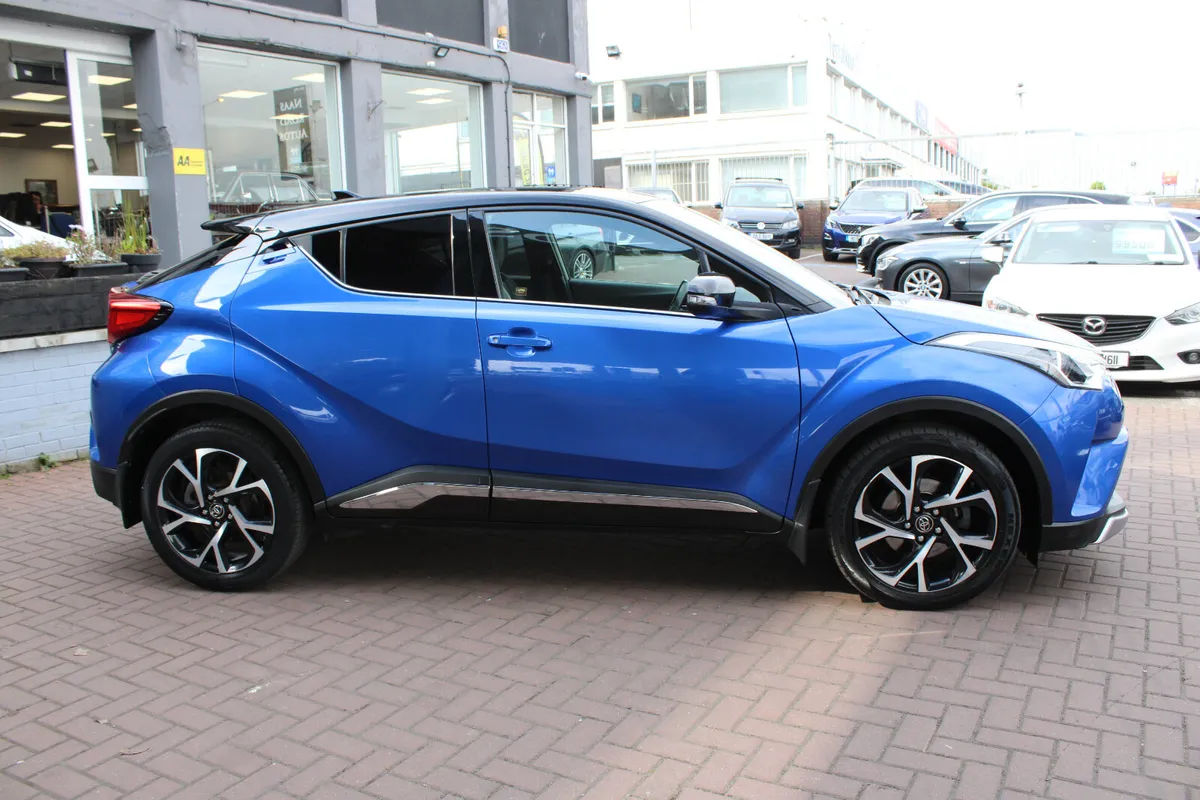 Toyota C-HR1.2T LUNA SPORT 5DR HATCHBACK - Image 3
