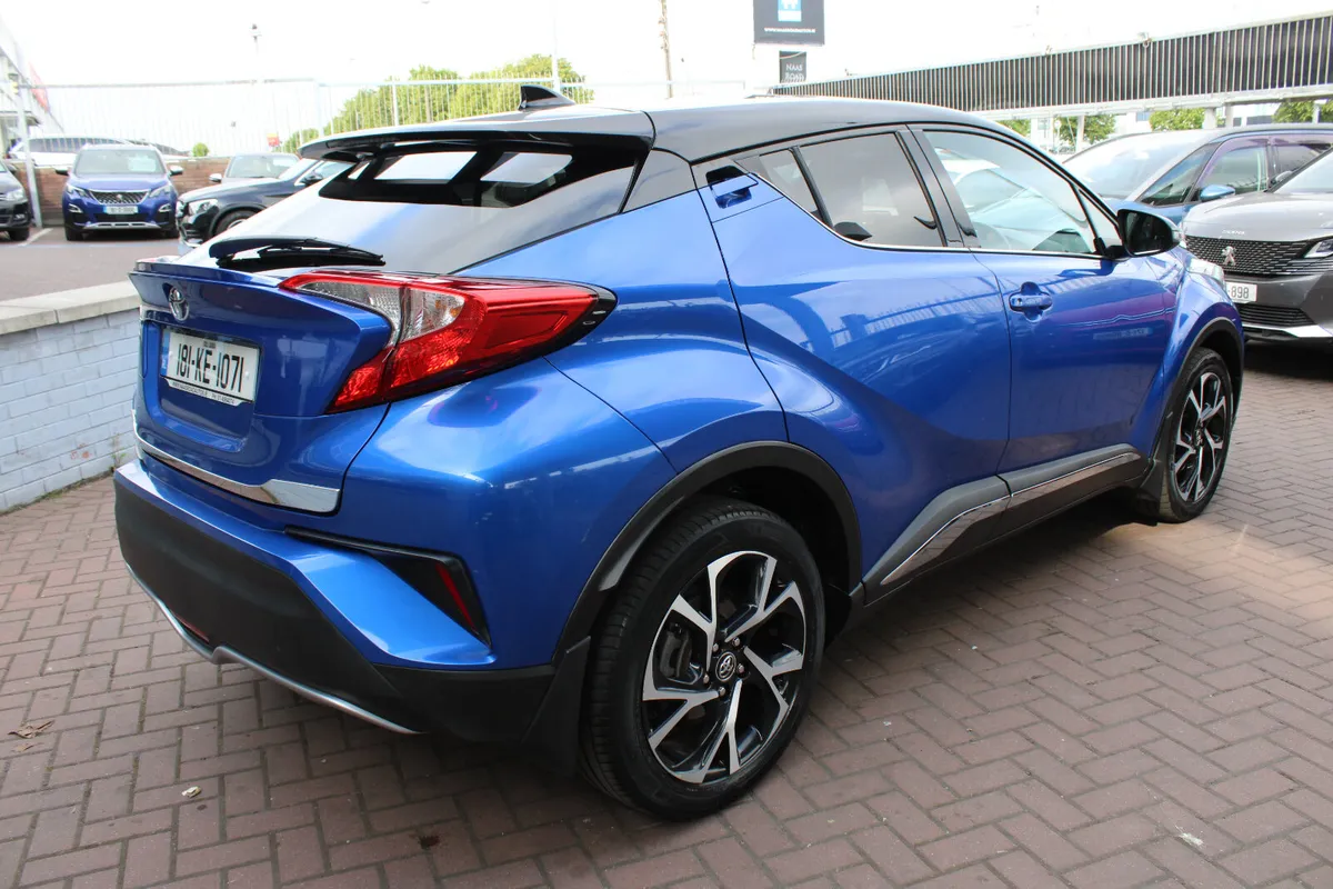 Toyota C-HR1.2T LUNA SPORT 5DR HATCHBACK - Image 4