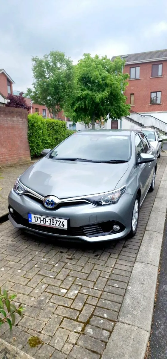 2017 Toyota Auris - Image 3