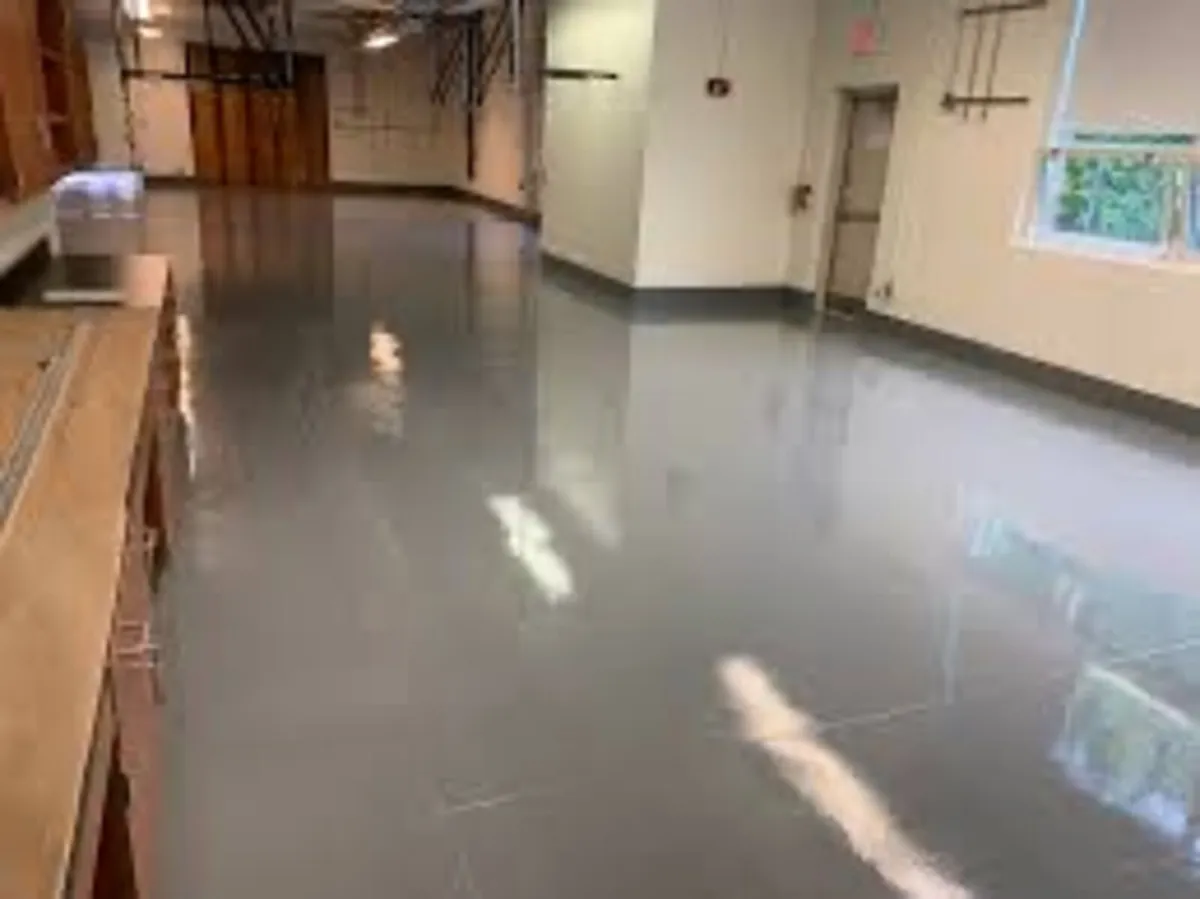 Floor paint - Image 1