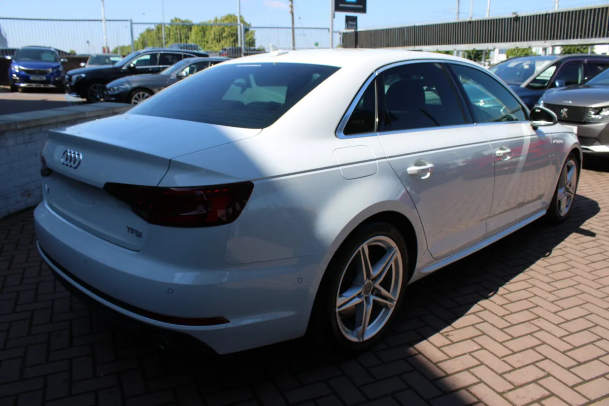 AUDI A4 2.0 TFSI S-LINE SALOON AUTOMATIC - Image 4