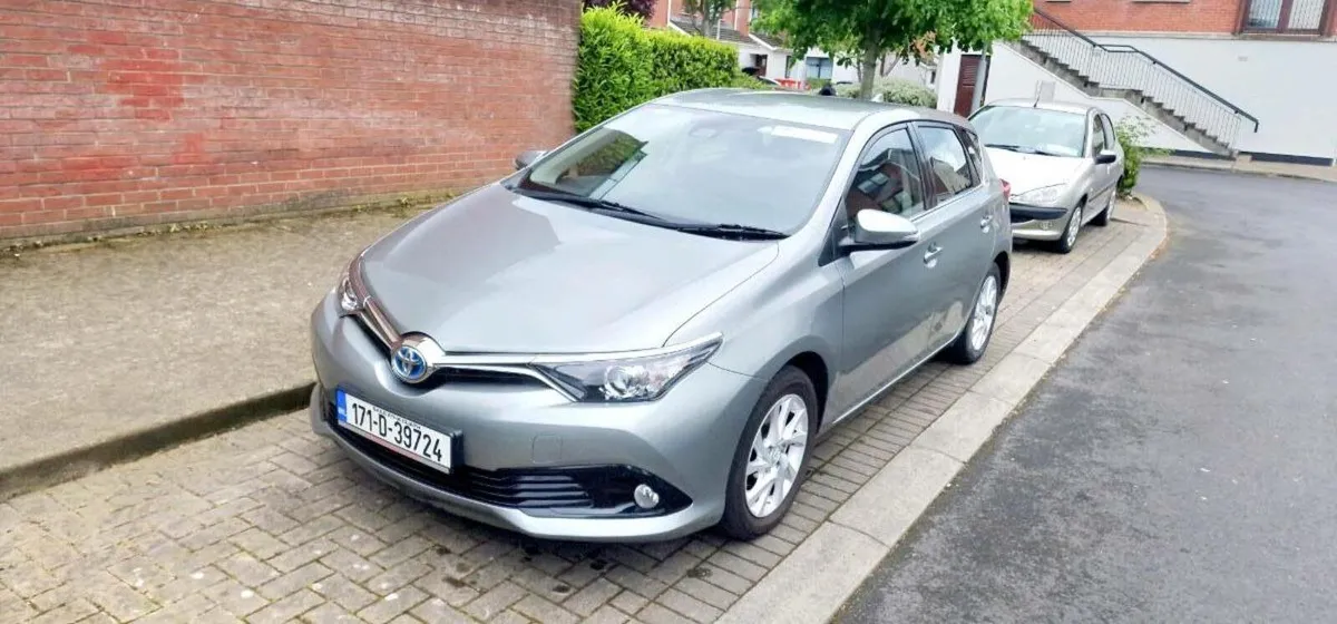 2017 Toyota Auris - Image 4