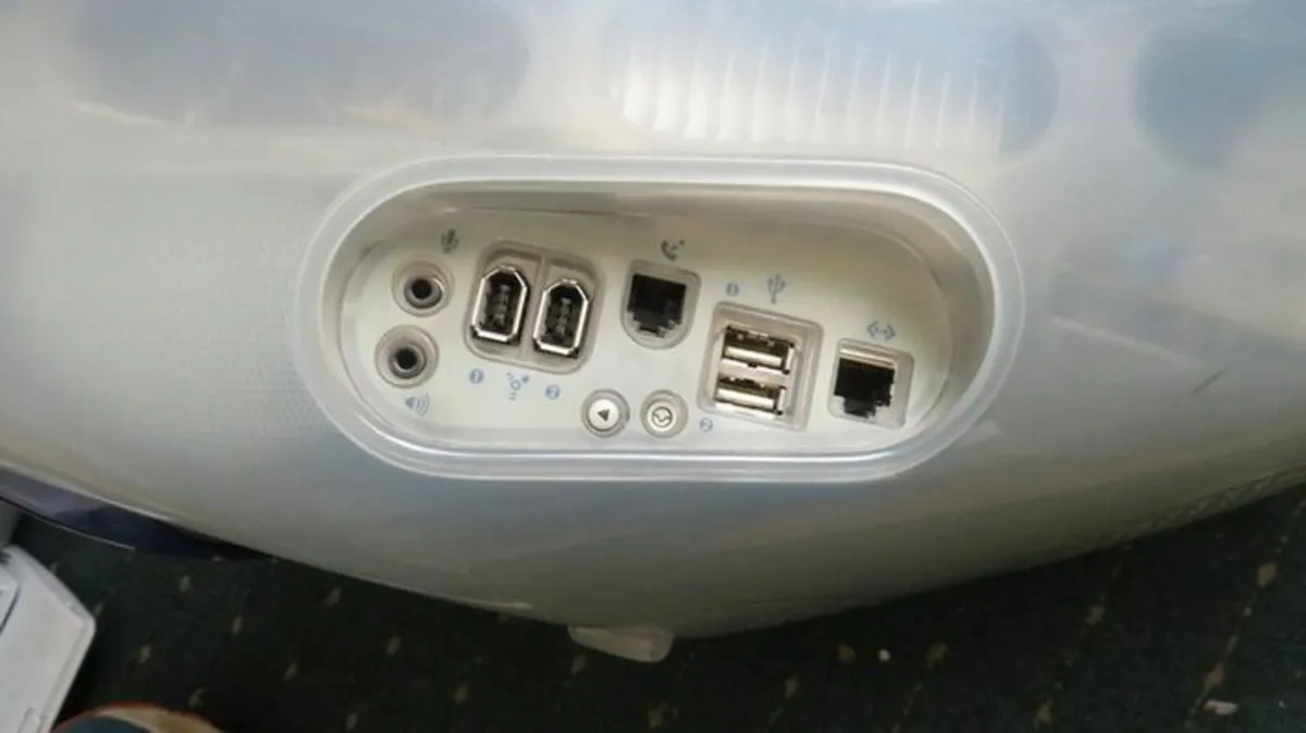 iMac - G3 5521 (Vintage - 25 years old) - Image 4