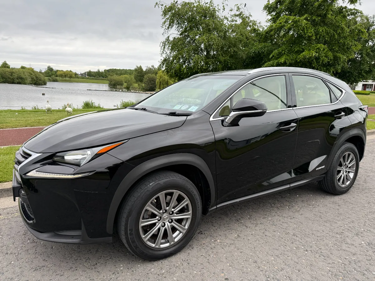 **TWO OWNERS **HIGH SPEC S DESIGN MODEL ** - Image 4