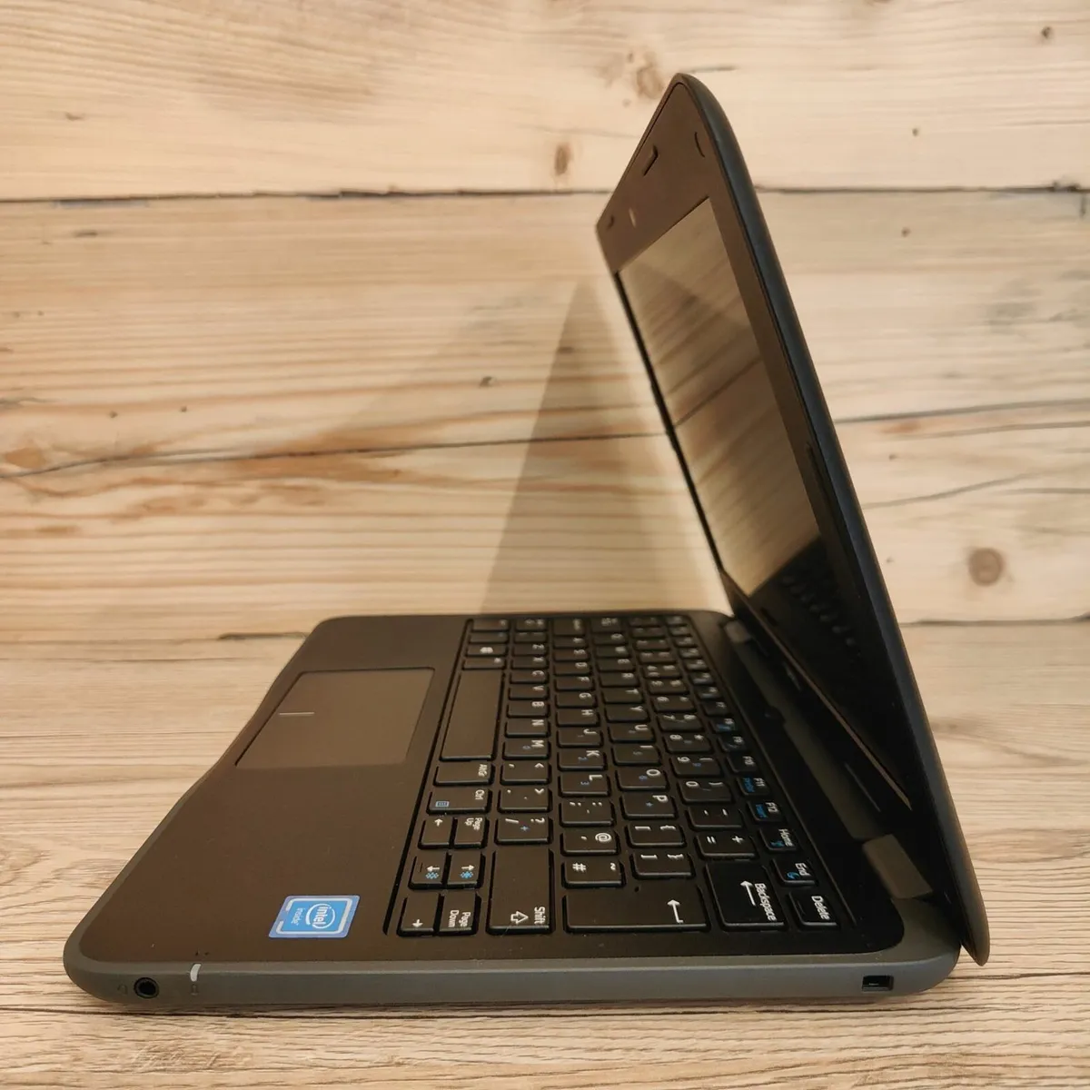 Dell Latitude 3190 / Intel N4120/ DDR4/ SSD 256Gb/ - Image 3