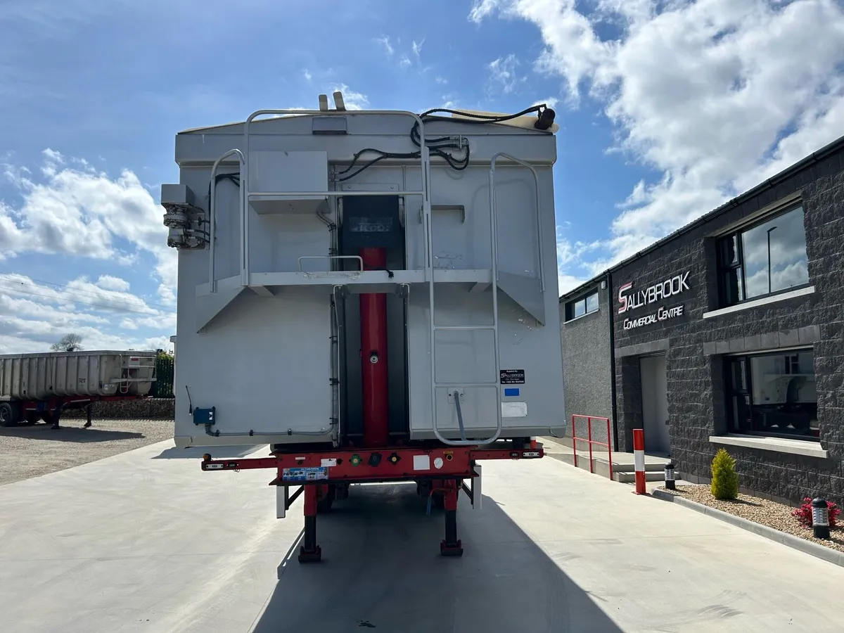 Wilcox Plankside Tipper - Image 3
