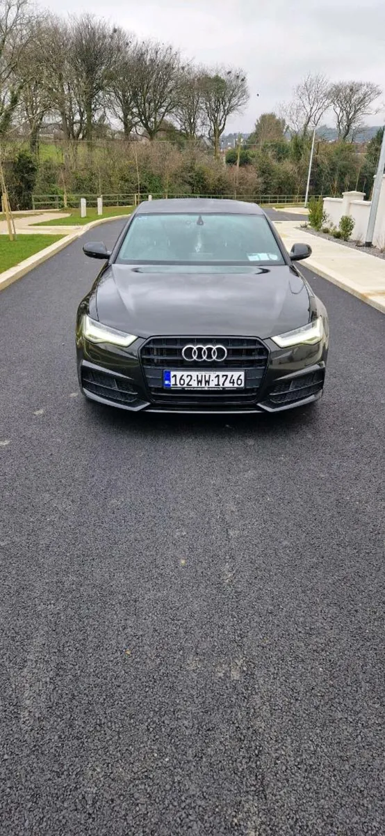 Audi A6 S-line Ultra Black Edition - Image 2
