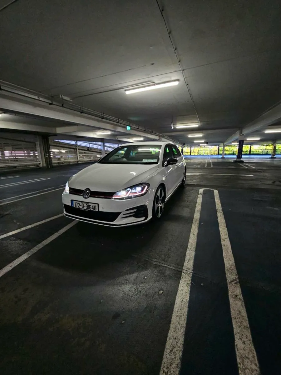 Volkswagen golf gti 7.5 - Image 3