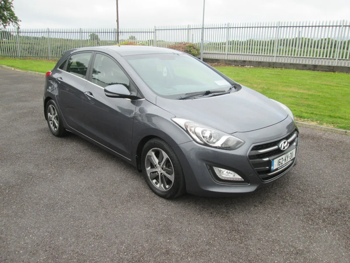 2016 Hyundai I 30 1.6 Crdi Deluxe Nct 11/2026 - Image 2
