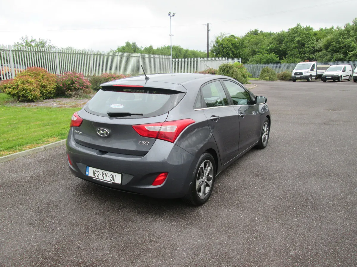 2016 Hyundai I 30 1.6 Crdi Deluxe Nct 11/2026 - Image 4