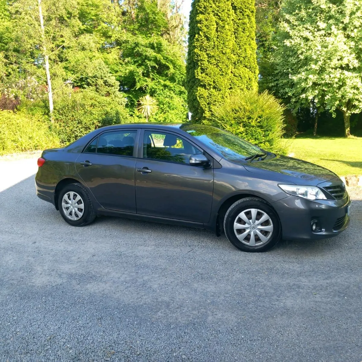 Toyota Corolla Terra 1.4D manual saloon - Image 4