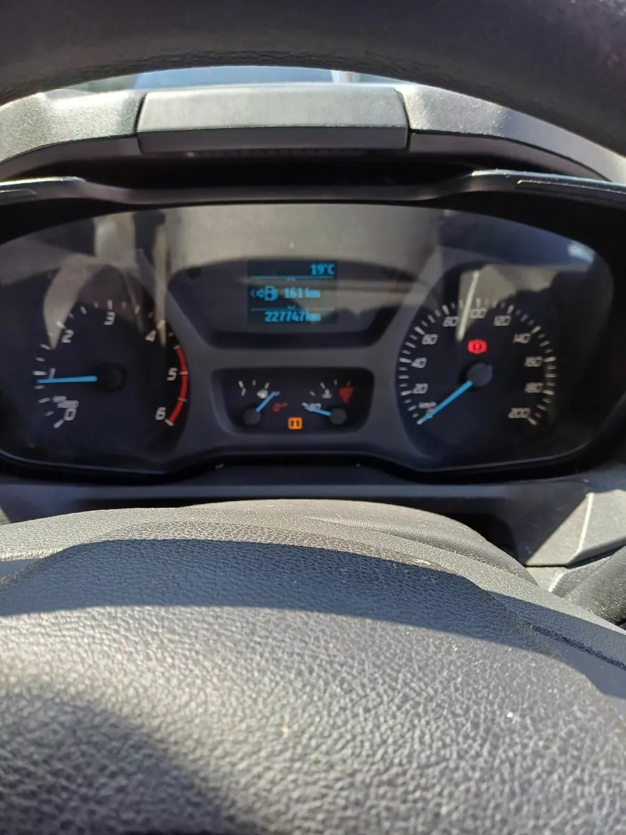 Ford Transit Custom 2018 - Image 4