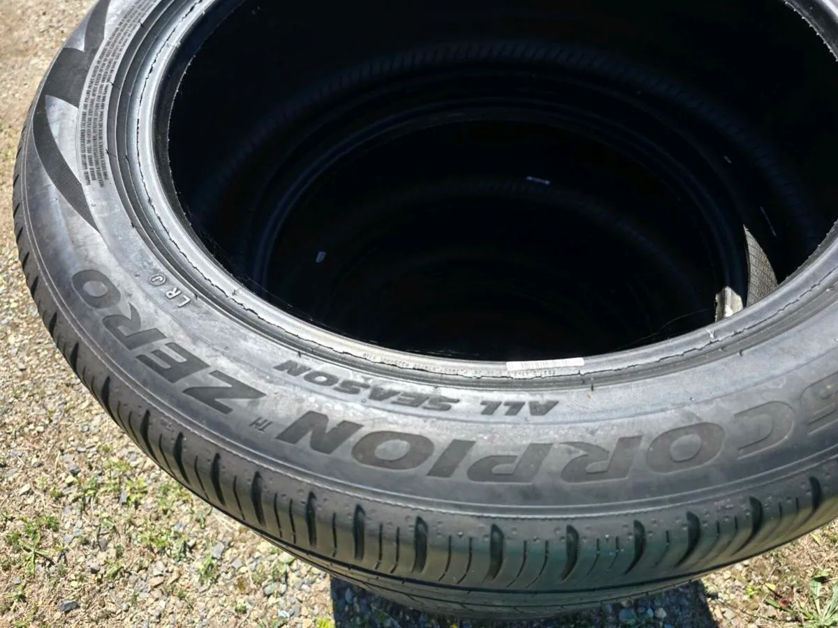 4 Jeep tyres - Image 4