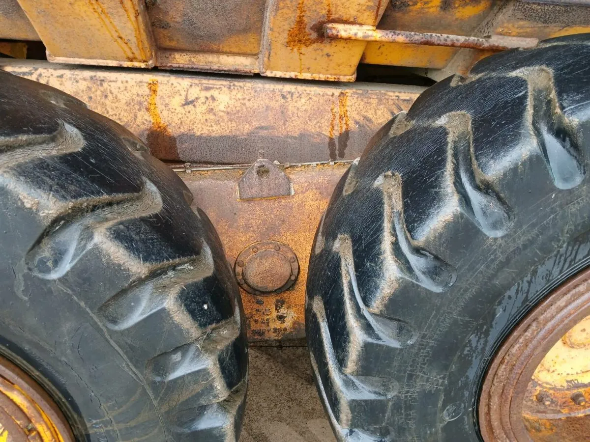 Moxy 6225B Dump Truck - Image 4