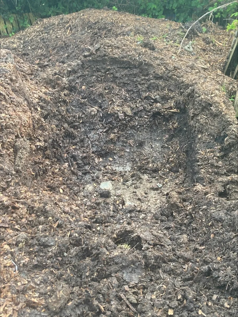 Free Manure - Image 2