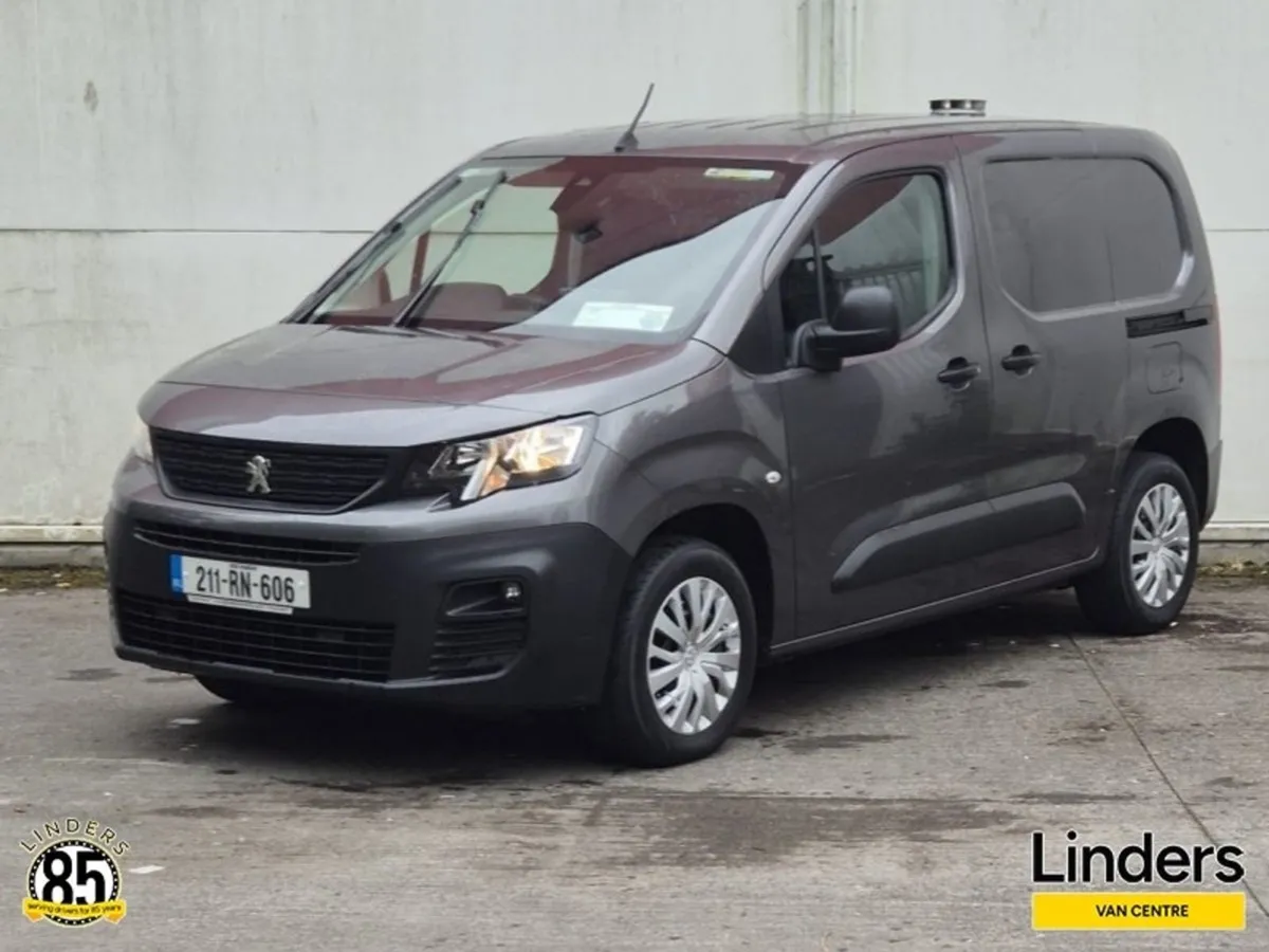 Peugeot Partner TOP Spec - Very Clean - Image 2