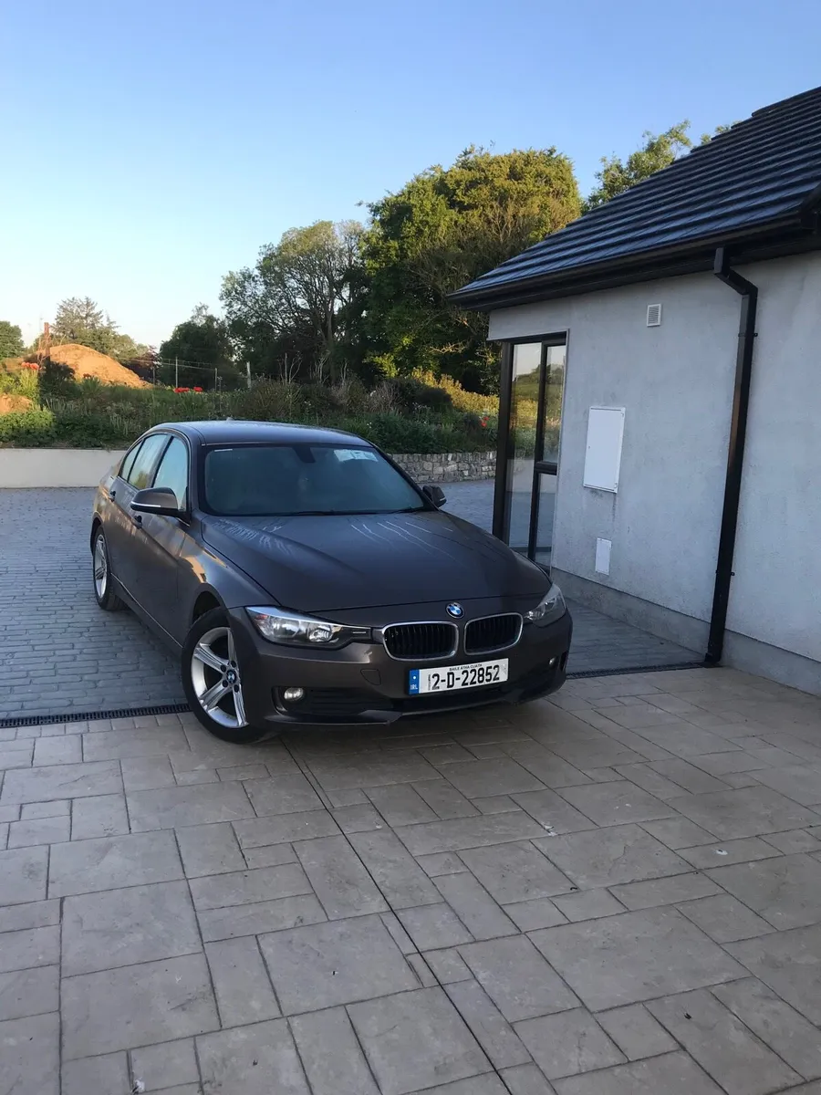 Bmw 3 series - Image 2