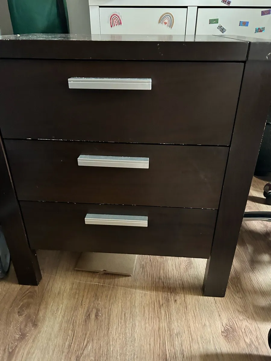 Locker / drawers - Image 1