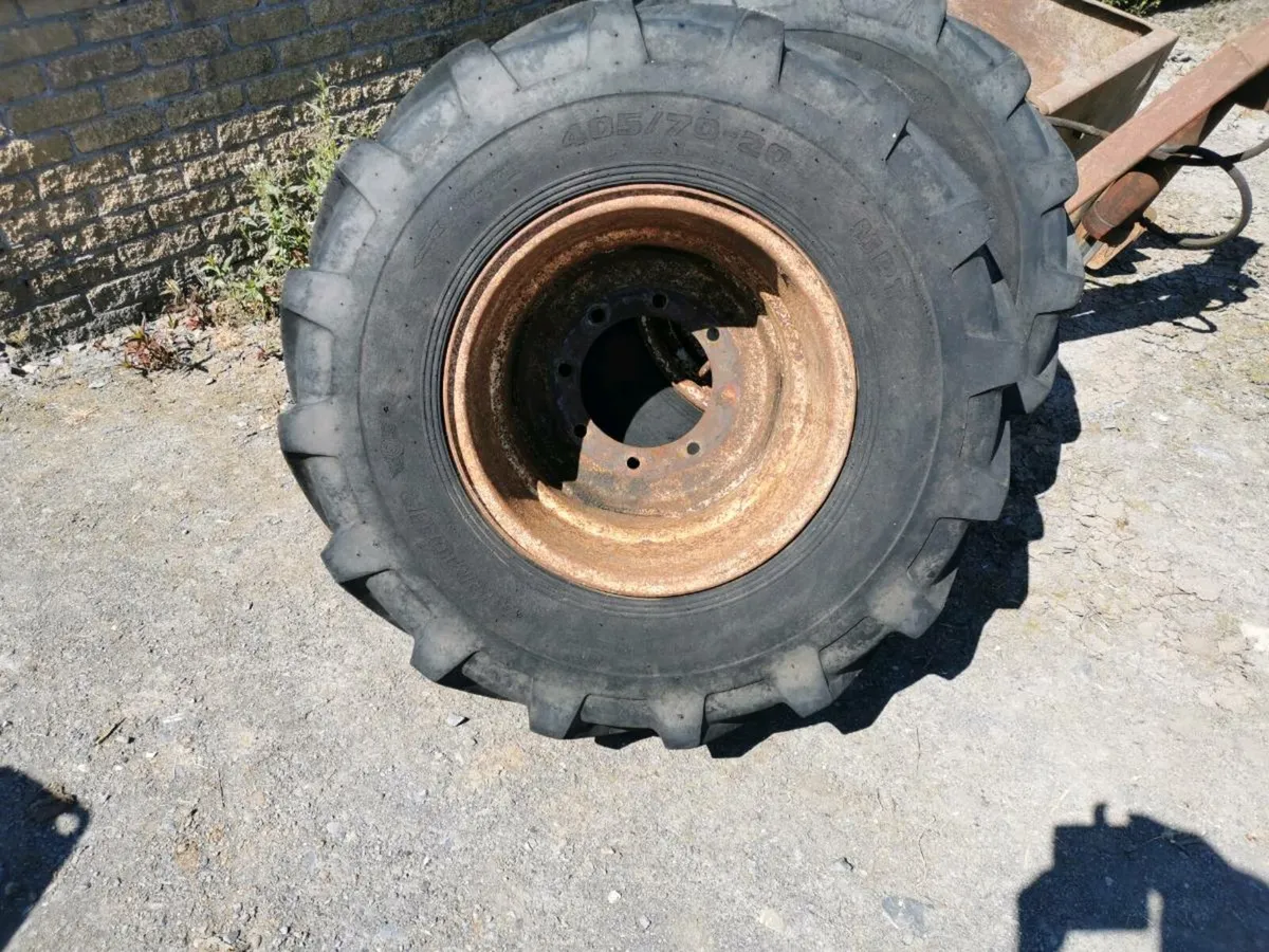 Matbro 200 wheels - Image 3
