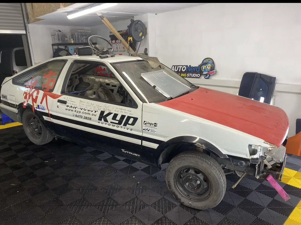 Oz imported ae86 twincam - Image 2