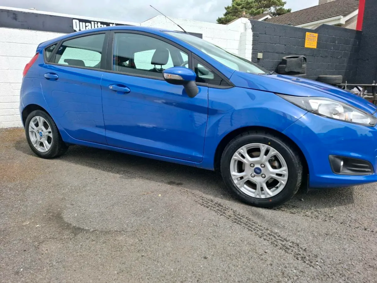 Ford fiesta - Image 4