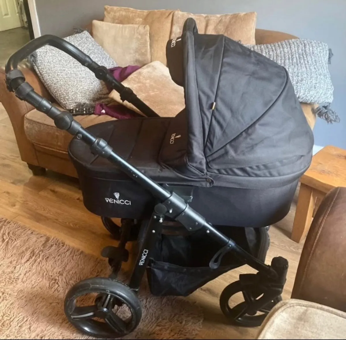 Pram - Image 1