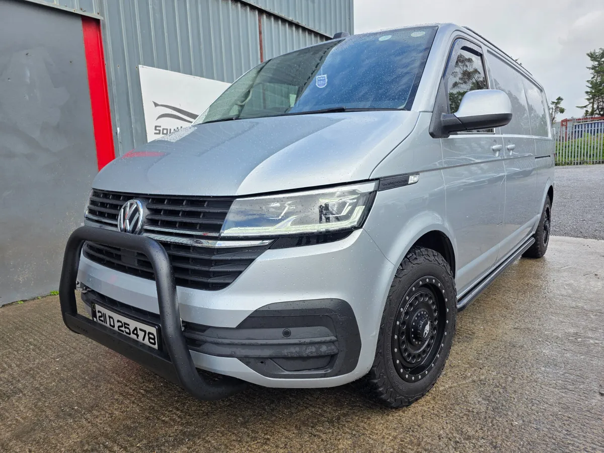 2021 Volkswagen Transporter *DOE 07-26 TAX 10-25* - Image 1