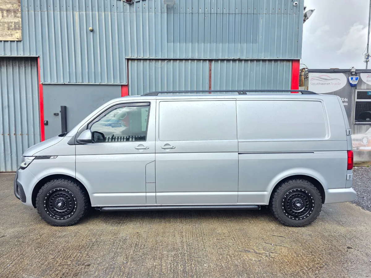 2021 Volkswagen Transporter *DOE 07-26 TAX 10-25* - Image 3