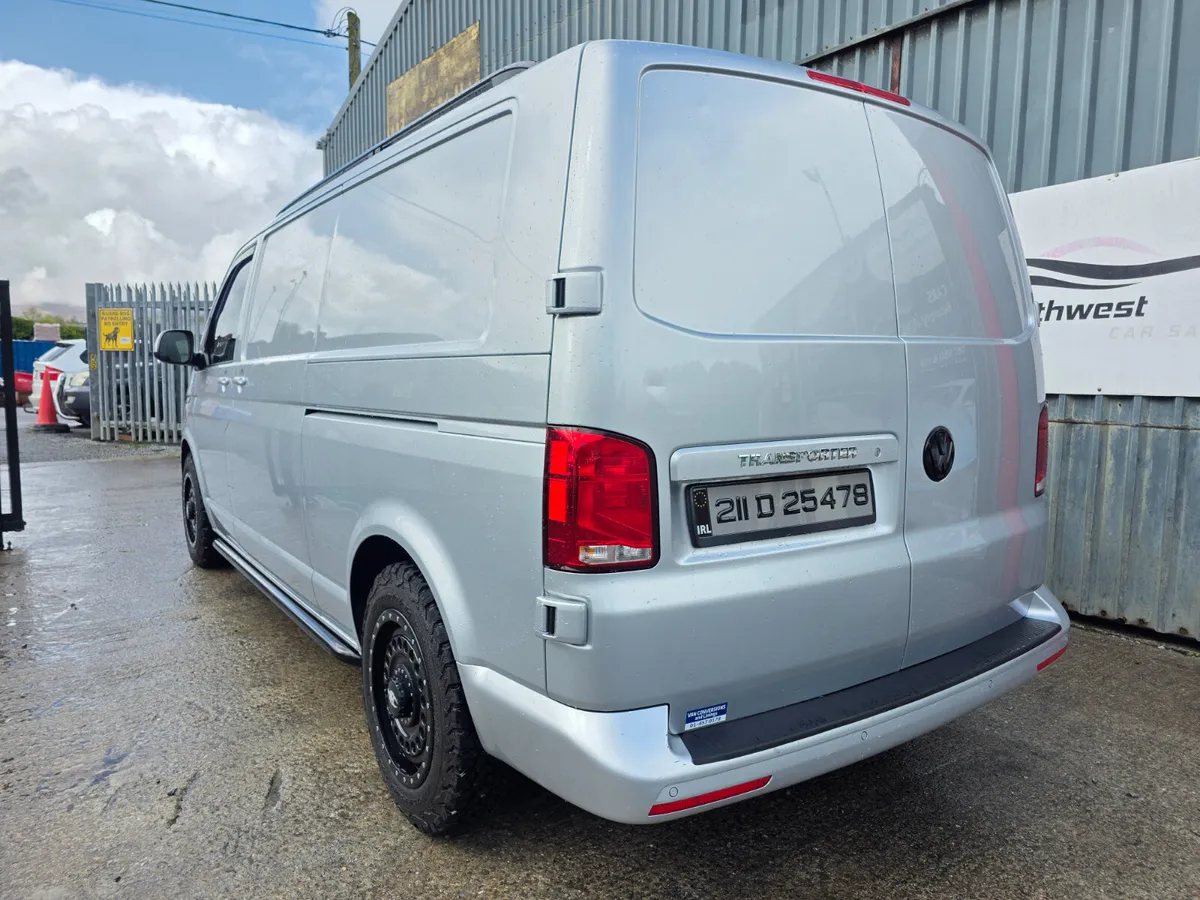 2021 Volkswagen Transporter *DOE 07-26 TAX 10-25* - Image 4