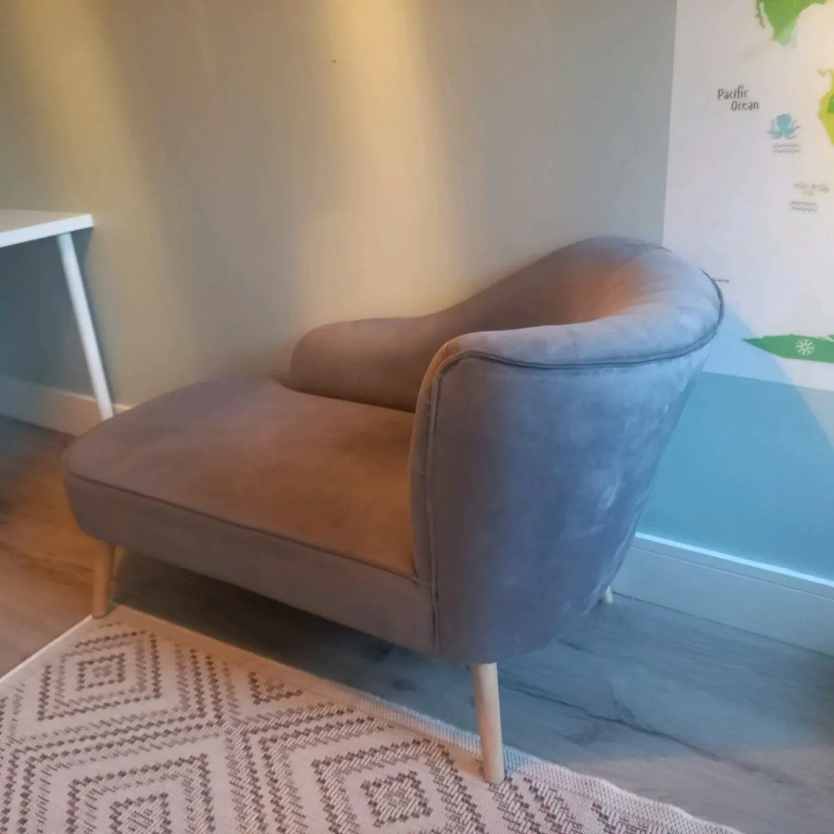 Couch - Image 1