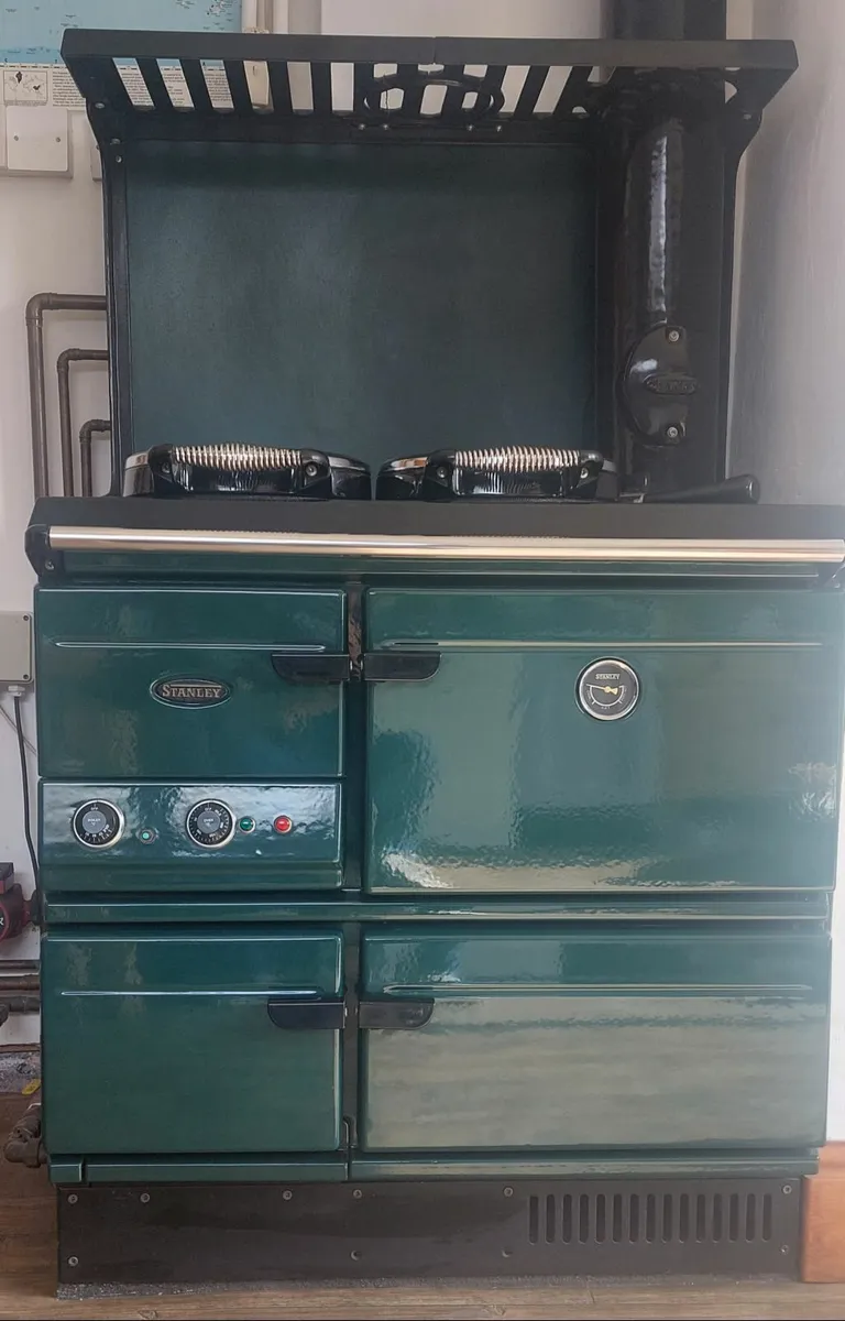 Stanley cast iron cooker/boiler - Image 1