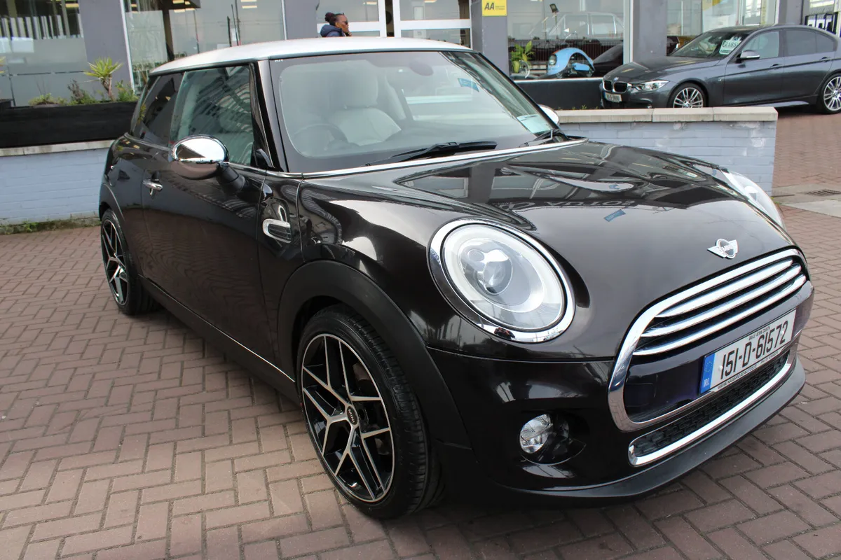Mini Cooper 2015 - Image 2