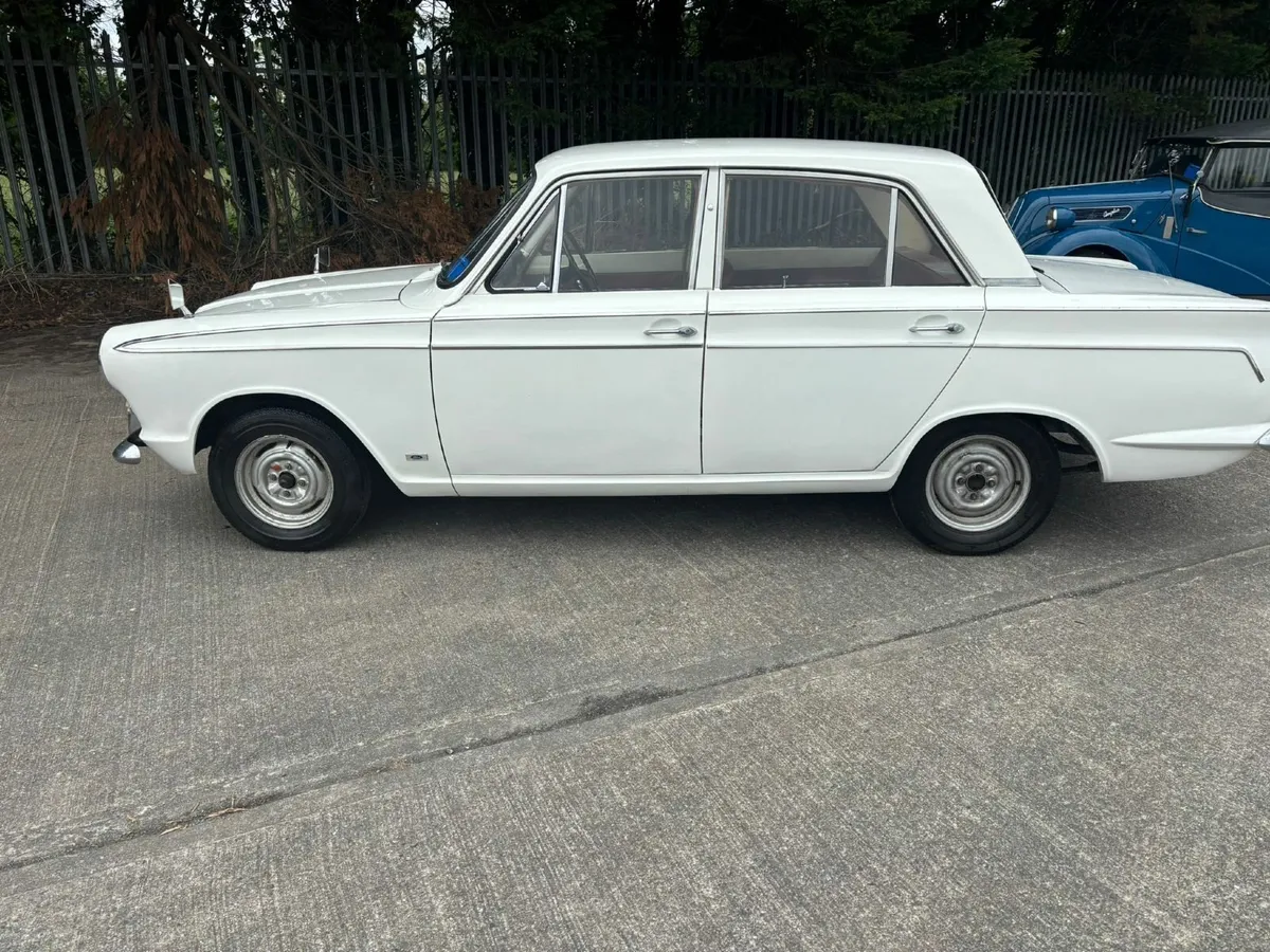 Ford Cortina  Super 116E Collectors Auction 8th Ju - Image 2